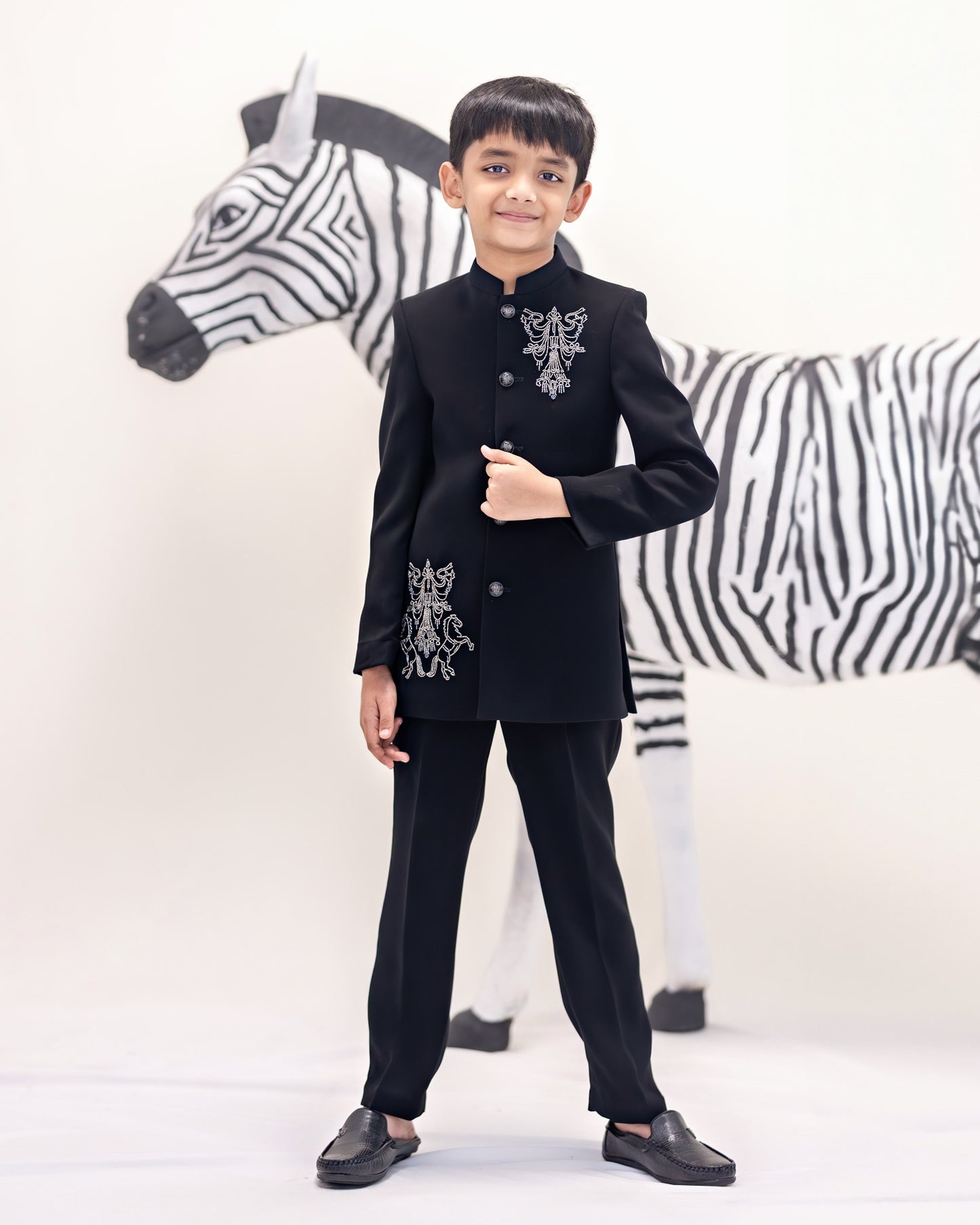 CREST BANDH GALA SET