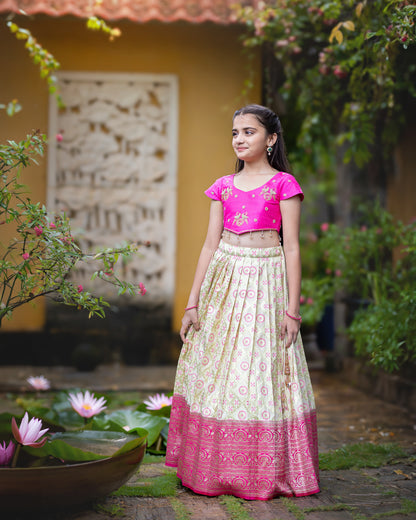 WHITE PATOLA WITH PINK BLOUSE