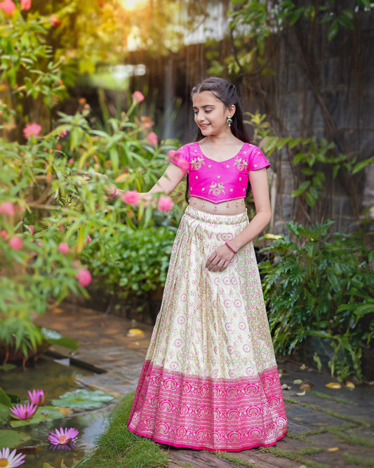 WHITE PATOLA WITH PINK BLOUSE